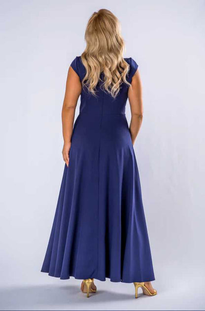 Sukienka Plus Size Maxi kopertowa granatowa Busta