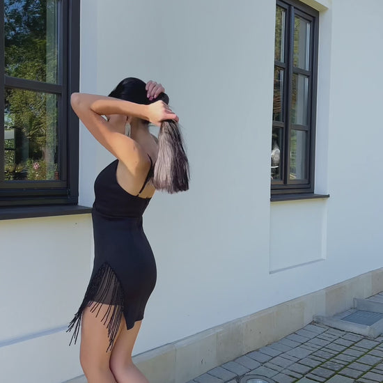 Sukienka krótka zdobiona czarna Amira