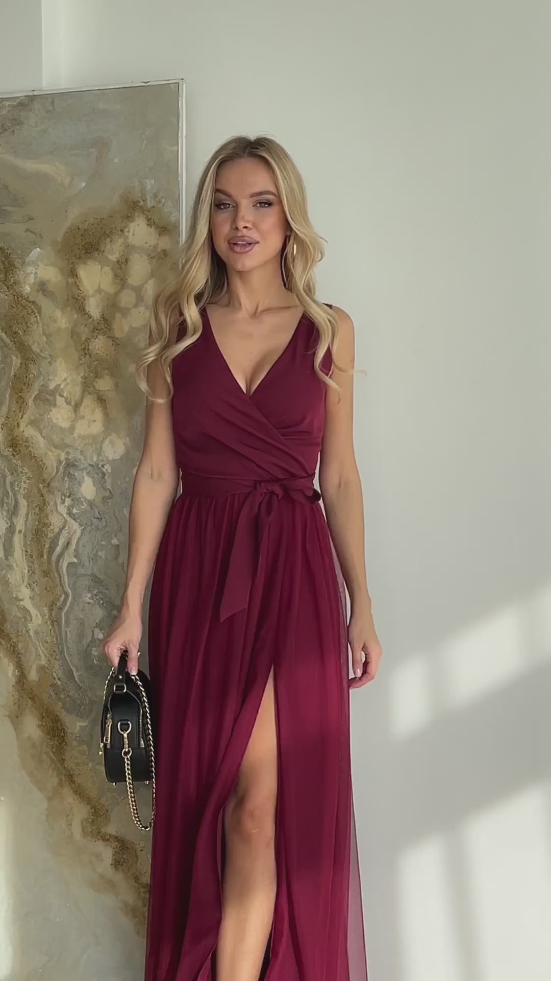 Sukienka maxi tiulowa elegancka bordowa Hazel